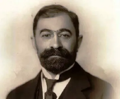 قسمت ۱۰/ پدرم گاه اعتمادالسلطنه را وادار می‌کرد روزنامه‌ی علمی و ادبی تاسیس کند