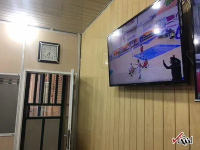 محبوس شدن بانوان خبرنگار در اتاق حراست سالن بسکتبال تبریز
