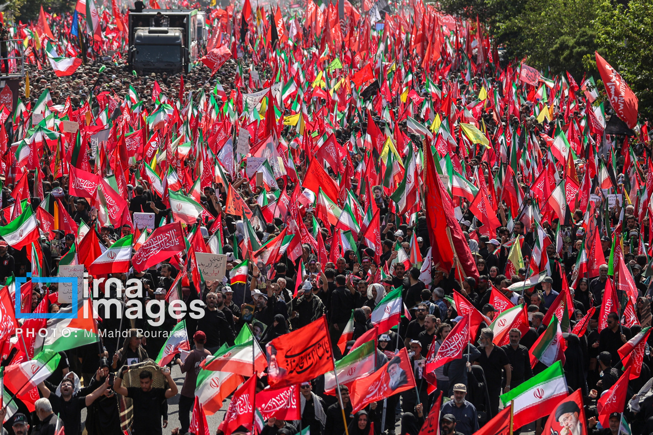 تصاویر: مراسم تشییع پیکر مطهر رهبر شهید انقلاب در تهران