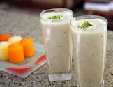 فیلم/ طرز تهیه شیر بادام