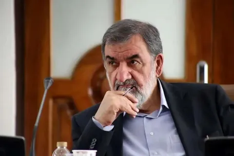 محسن رضایی، دبیر شورای امنیت ملی: میانجی قطری شروط ما را برای توقف جنگ به واشنگتن منتقل کرده و منتظر پاسخ ترامپ به این شروط هستیم /شروط ما عبارت است از پایان جنگ در تمامی جبهه‌ها، آزادسازی دارایی‌های بلوکه‌شده ایران و پایان محاصره دریایی / به نفع واشنگتن است که برای خروج از جنگ، شروط ایران را بپذیرد؛ تهران برای یک جنگ تعیین‌کننده آماده است