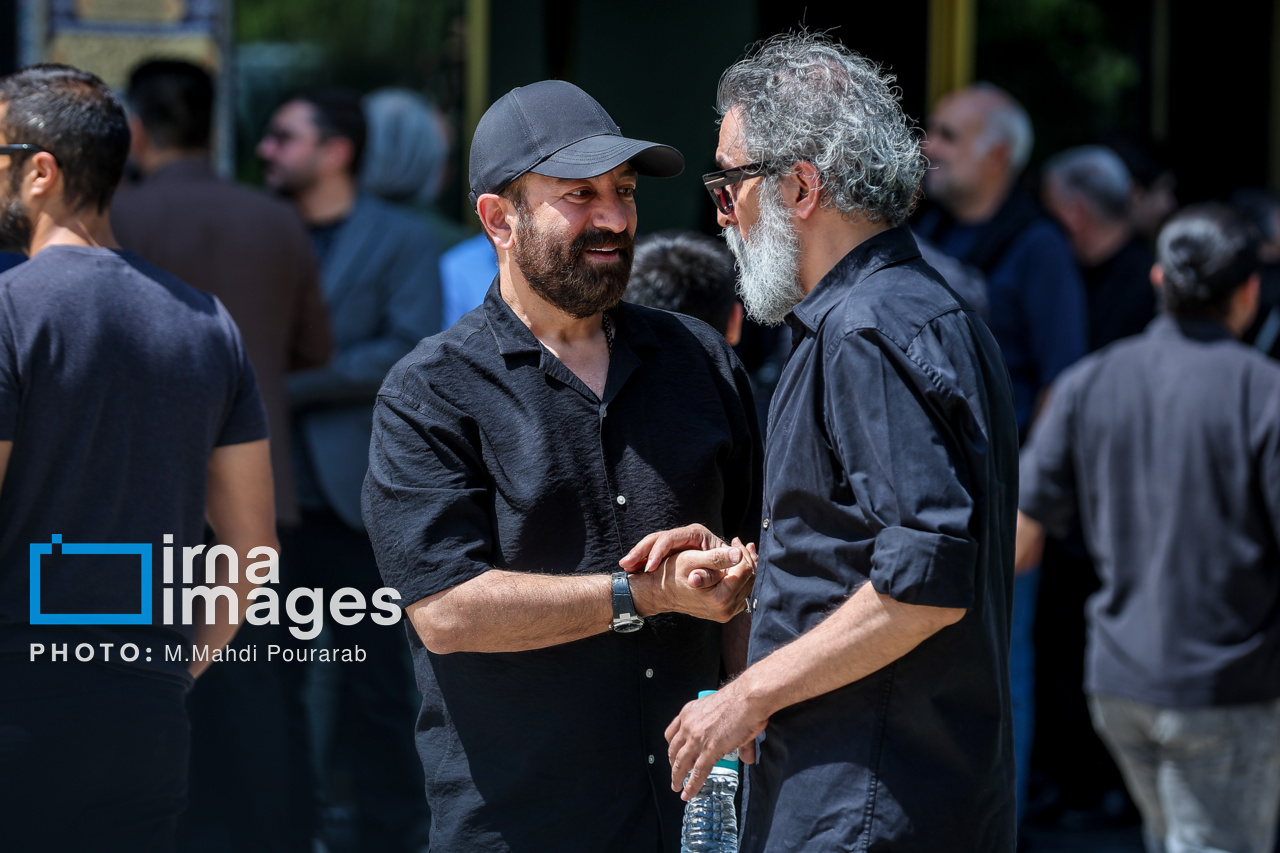 تصاویر:  تشییع پیکر زنده یاد «اکبر عبدی»