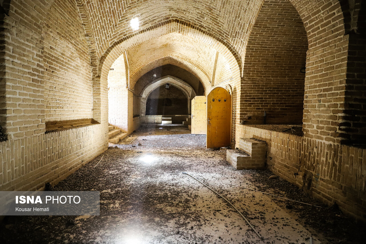 تصاویر: وضعیت نابسامان کاروانسرای شاه عباسی - کرمانشاه