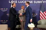 میانجی‌ها در حال تلاش برای تدوین چارچوبی برای مذاکرات میان تهران و واشنگتن درباره یک توافق جدید احتمالی هستند / دولت ترامپ به دنبال توافقی جامع‌تر با ایران است که موضوع تنگه هرمز و پرونده هسته‌ای را نیز دربر بگیرد / واشنگتن به میانجی‌ها اعلام کرده که خواهان باز ماندن تنگه هرمز، صرف‌نظر از توافق احتمالی میان تهران و مسقط است
