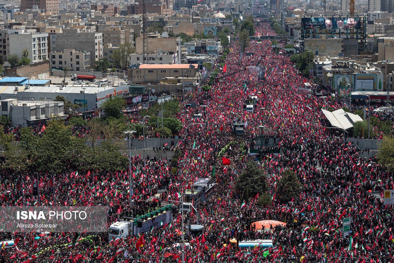 تصاویر: مراسم تشییع پیکر مطهر رهبر شهید انقلاب در تهران