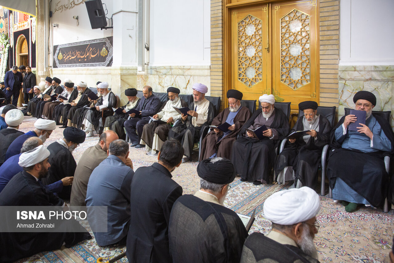 تصاویر: مراسم ترحیم آیت الله شبیری زنجانی در حرم حضرت فاطمه معصومه(س)