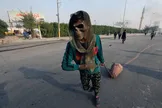 تصاویر : خشونت طلبان خیابان‌های بغداد را بستند
