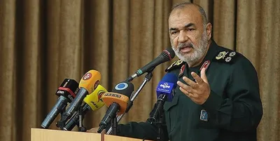 فرمانده سپاه: هرگز اجازه نمی‌دهیم جنگ به ایران بکشد / هرکس میخواهد کشورش میدان نزاع شود بسم الله / هر پهپادی را که حریم هوایی ما را نقض کند سرنگون خواهیم کرد؛ آنقدر شجاعت داریم که سرنگونی آن را اعلام کنیم / پاسخ ما به تجاوز، محدود نخواهد بود / برای هر سناریویی آماده ایم