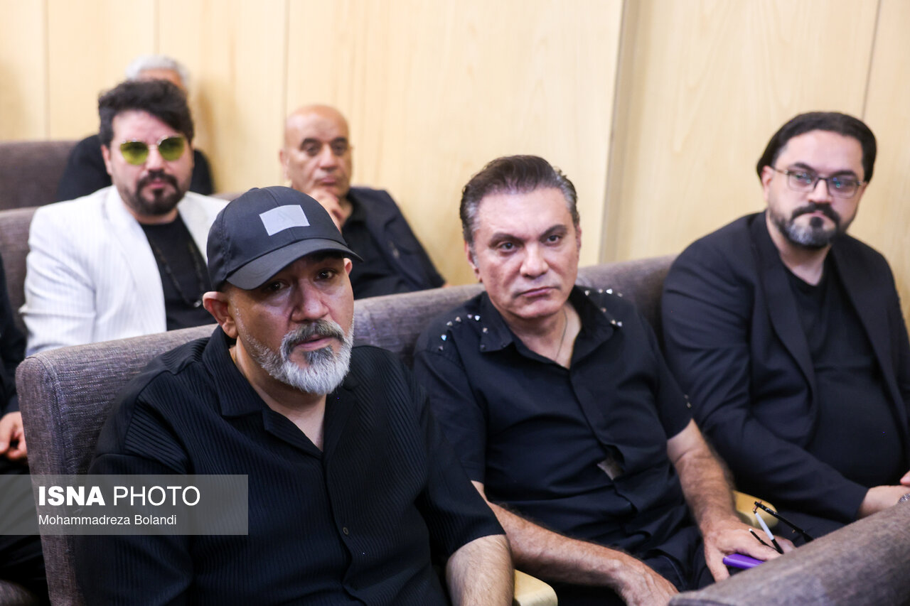 تصاویر: مراسم یادبود زنده یاد «اکبر عبدی»