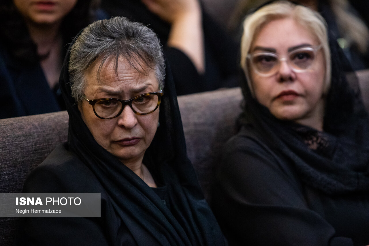 تصاویر: مراسم یادبود زنده یاد «اکبر عبدی»