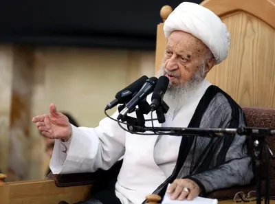 آیت الله مکارم: دولت بانوان کارمند را مکلف به رعایت حجاب کند / مسئولین باید حجاب را مسئله امنیتی، اجتماعی و قضایی حساب کنند / فرزندان نامشروع نتیجه بی‌حجابی و بدحجابی است