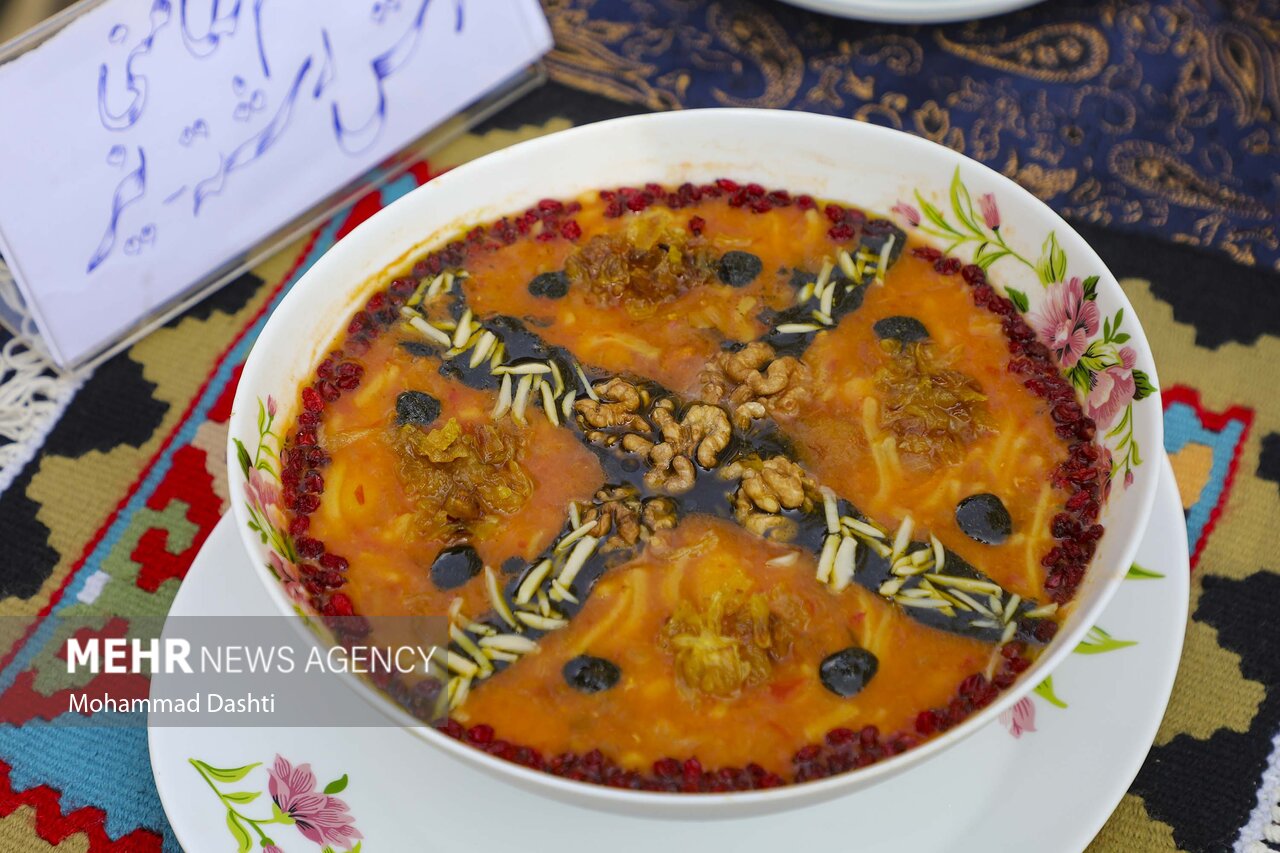 تصاویر: رویداد ملی فرهنگی و گردشگری آش و غذاهای سنتی نیر