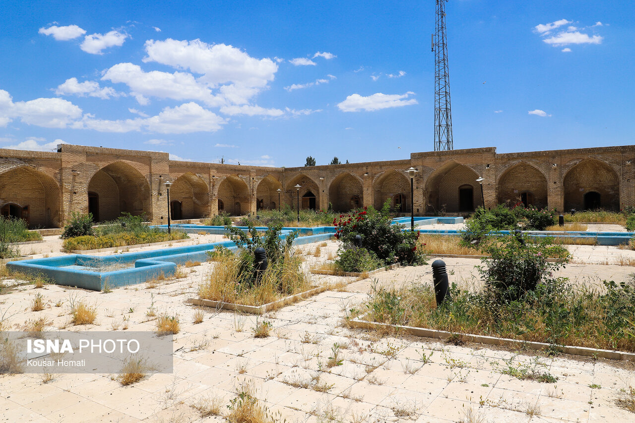 تصاویر: وضعیت نابسامان کاروانسرای شاه عباسی - کرمانشاه