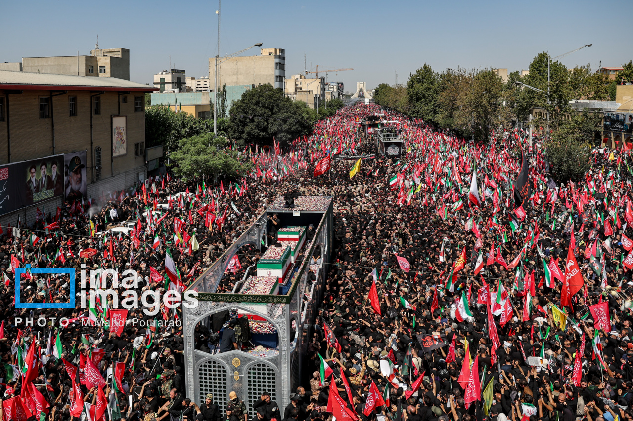 تصاویر: مراسم تشییع پیکر مطهر رهبر شهید انقلاب در تهران