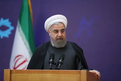روحانی: یا اروپا همه آن چیزی که موردنظر ما در برجام است را بر عهده می‌گیرد و شر ترامپ را کم می‌کند یا از برجام خارج می‌شویم / بگذارید مردم نفسی بکشند؛ اینقدر اذیت نکنید؛ نباید ارتباطات مردم مختل شود