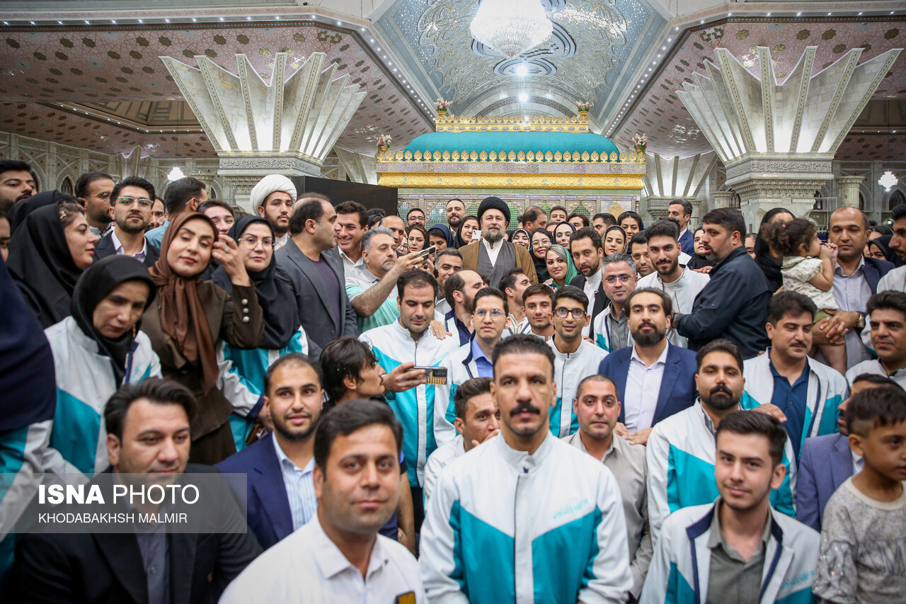 تصاویر: مراسم اختتامیه پنجمین جشنواره ملی «اتفاق» در حرم امام خمینی (ره)