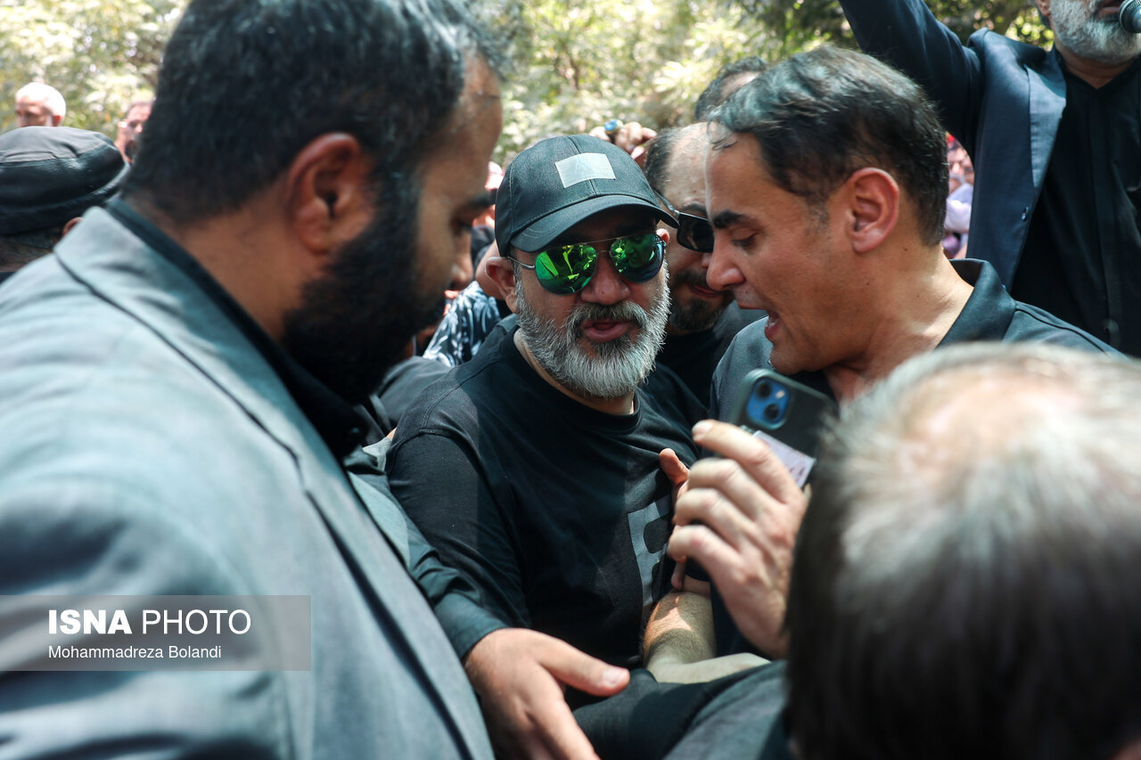 تصاویر:  تشییع پیکر زنده یاد «اکبر عبدی»