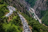 پلیس راه: ترافیک سنگین در راه‌های مازندران؛ هراز به صورت مقطعی یک‌طرفه شد