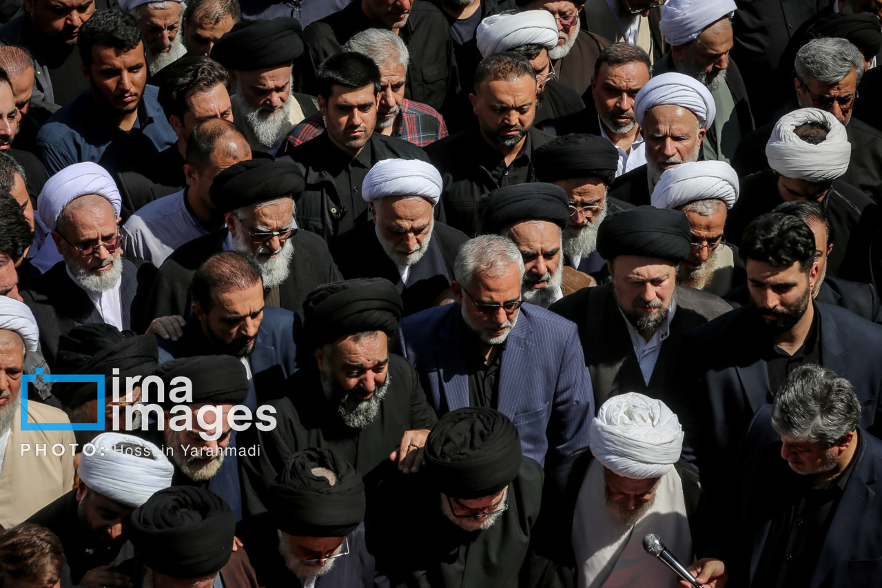تصاویر: تشییع پیکر آیت الله سید موسی شبیری زنجانی - قم