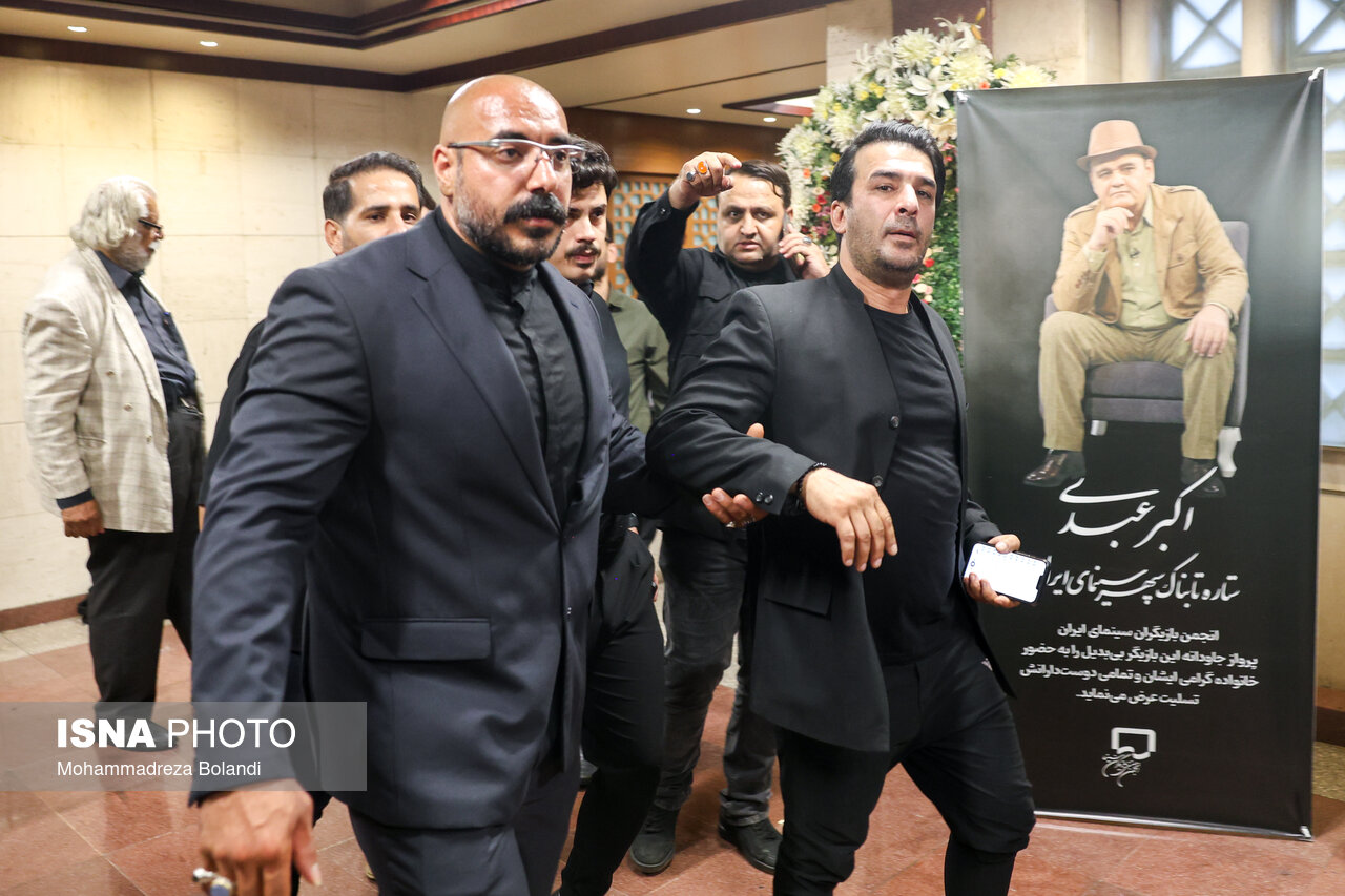 تصاویر: مراسم یادبود زنده یاد «اکبر عبدی»