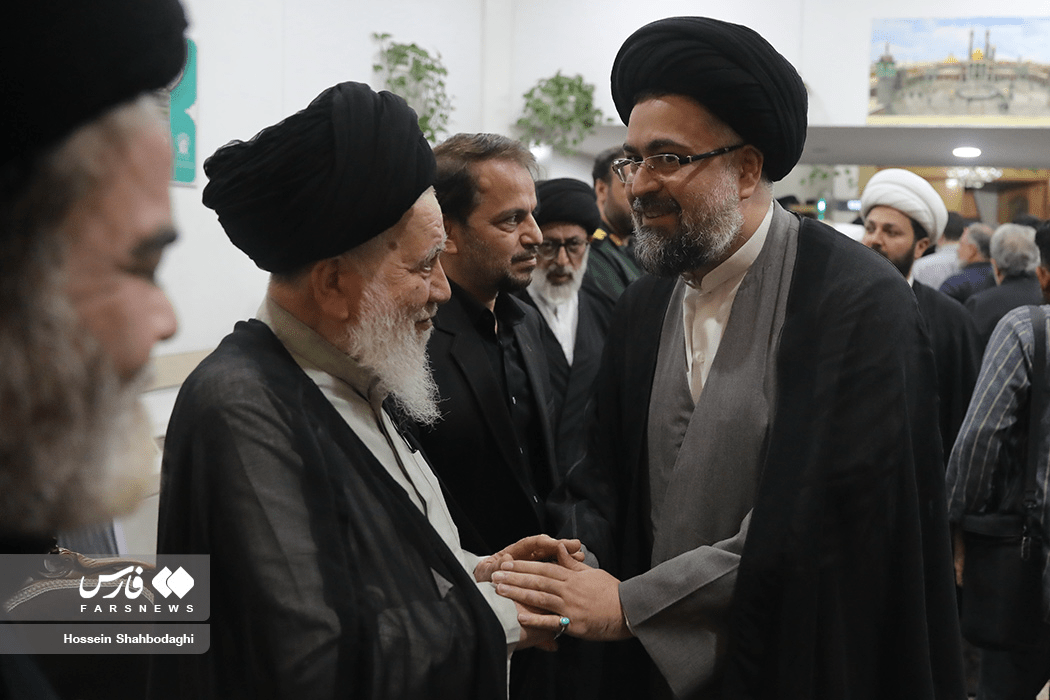 تصاویر: مراسم ترحیم آیت الله شبیری زنجانی در حرم حضرت فاطمه معصومه(س)