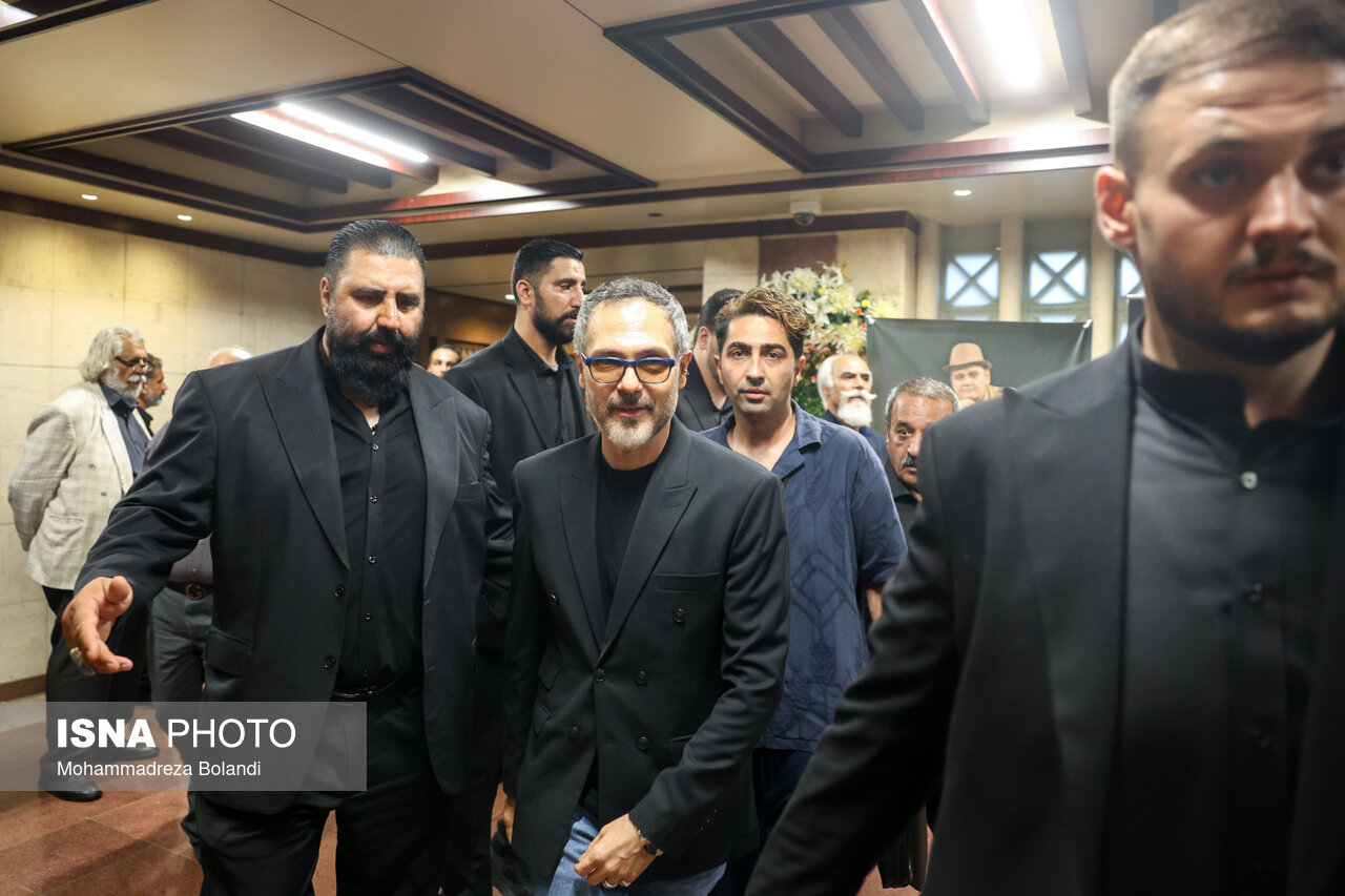 تصاویر: مراسم یادبود زنده یاد «اکبر عبدی»