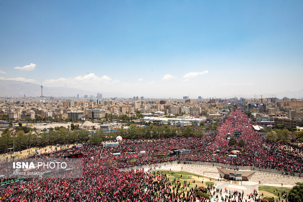 تصاویر: مراسم تشییع پیکر مطهر رهبر شهید انقلاب در تهران