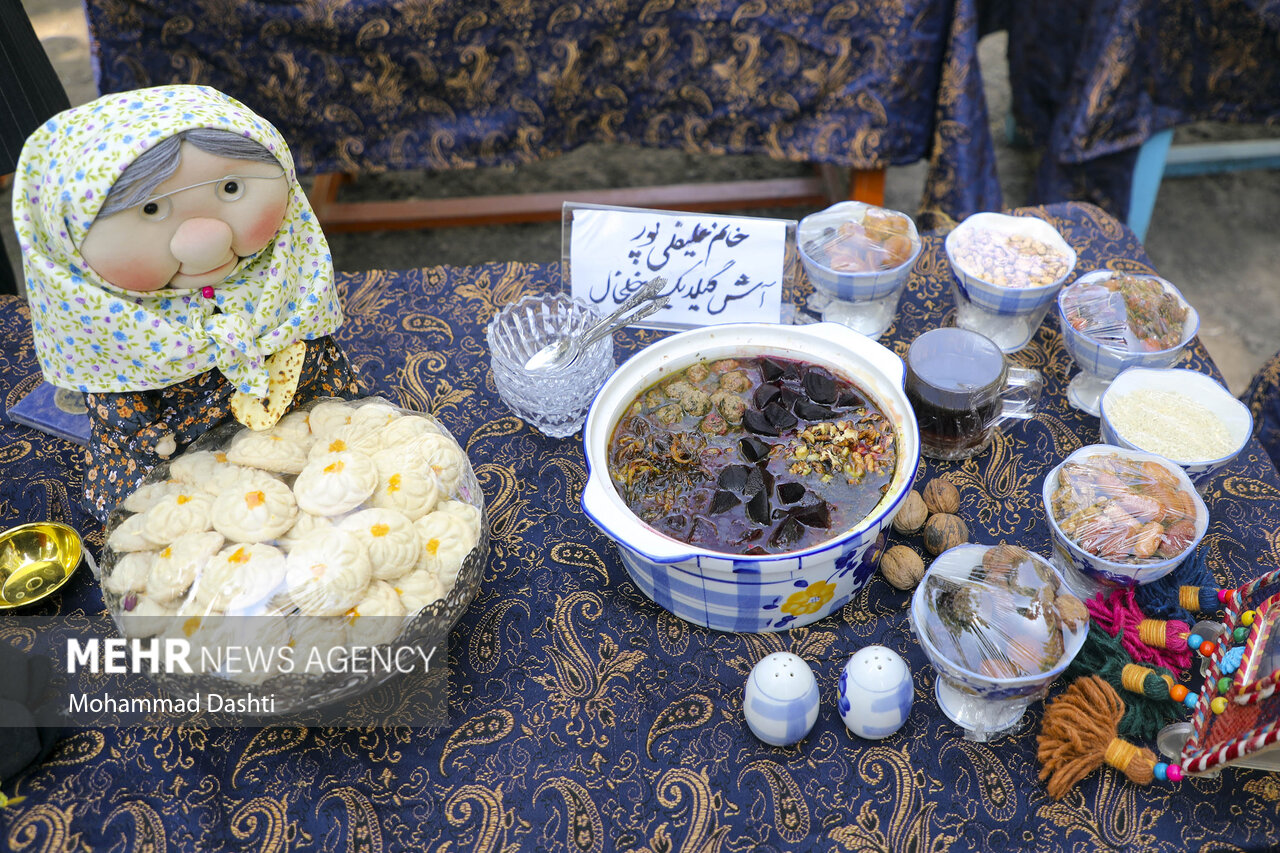 تصاویر: رویداد ملی فرهنگی و گردشگری آش و غذاهای سنتی نیر
