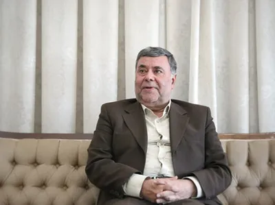 محمد صدر: اتهام موسوی خوئینی‌ها به امام موسی صدر نارواست / کسی که بنیان‌گذار جنبش امل برای مبارزه با اسرائیل است چگونه می تواند نفوذی اسرائیل باشد؟ / پذیرش درخواست ملاقات با شاه از سوی امام موسی، طبق پیشنهاد روحانیت انقلابی بود؛ هدف، جلوگیری از اعدام رهبران مجاهدین خلق از جمله حنیف نژاد بود