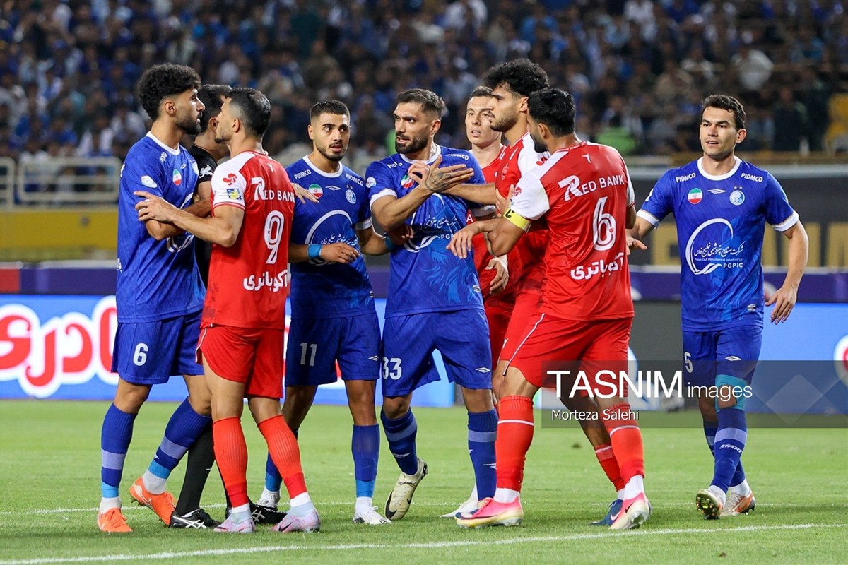 تصاویر: لیگ برتر فوتبال - پرسپولیس و استقلال (دربی ۱۰۷)