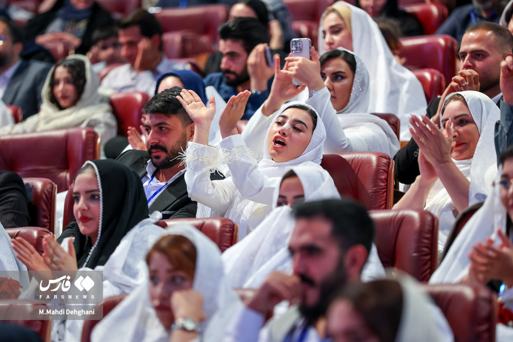 تصاویر: جشن ازدواج ۱۱۰ زوج تهرانی