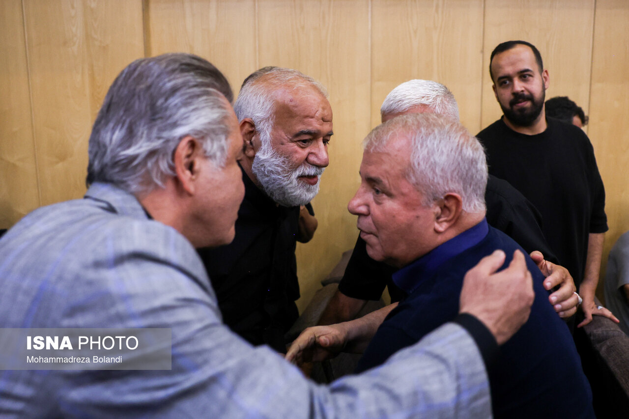 تصاویر: مراسم یادبود زنده یاد «اکبر عبدی»