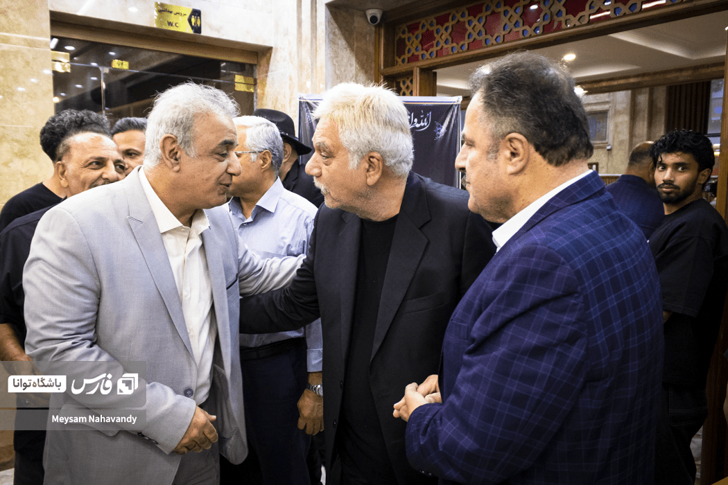 تصاویر: مراسم ختم بهروز رضوی