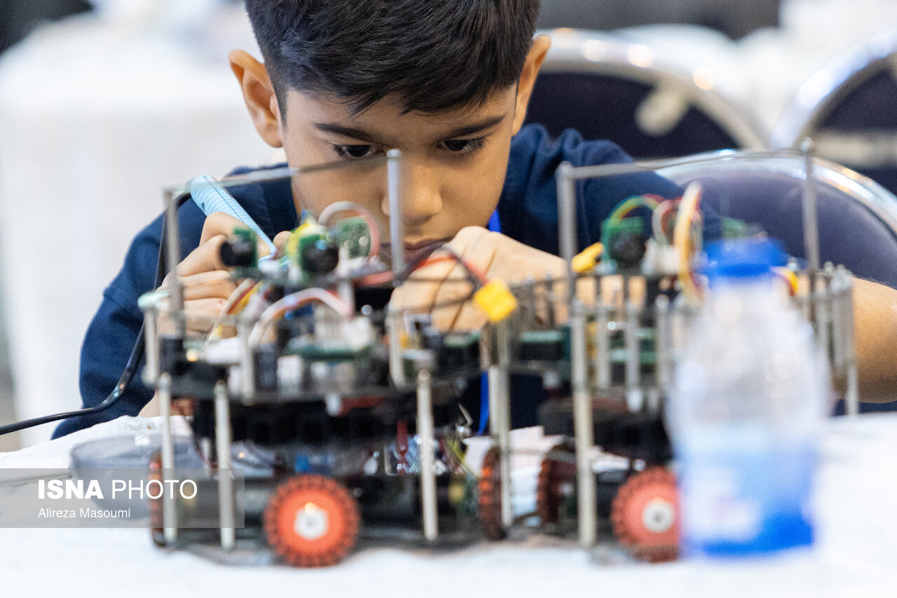 تصاویر: مسابقات بین‌المللی ربوکاپ آزاد ایران