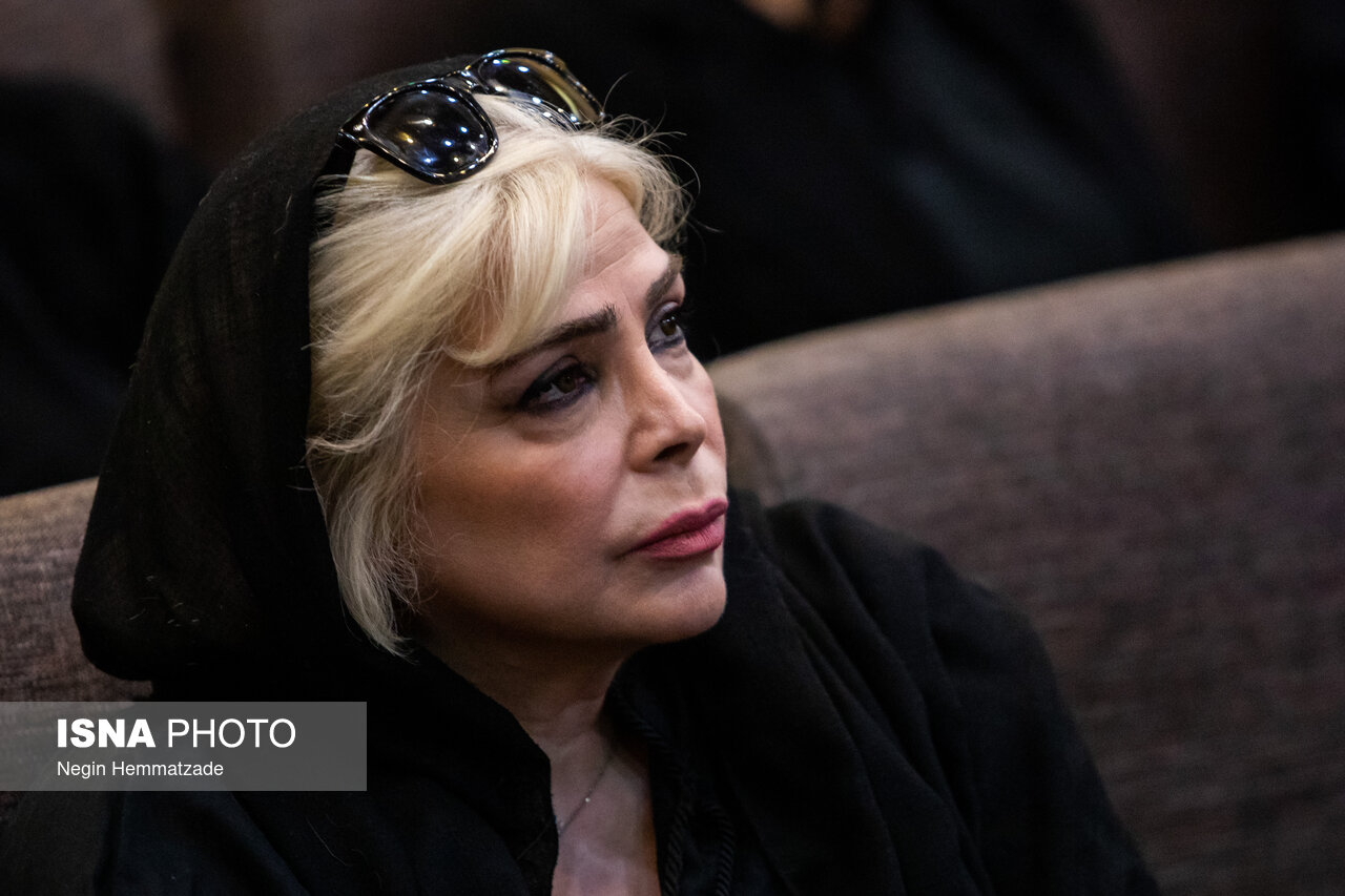 تصاویر: مراسم یادبود زنده یاد «اکبر عبدی»