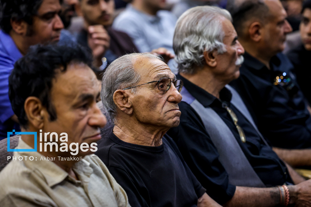تصاویر: مراسم یادبود زنده یاد «اکبر عبدی»