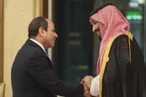 قاهره: رئیس‌جمهور مصر و ولیعهد عربستان پیش از آغاز نشست مذاکرات گسترده، دیداری غیرعلنی برگزار کردند / دو طرف درباره تضمین آزادی کشتیرانی در تنگه هرمز و باب‌المندب توافق کردند