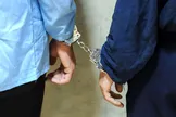 ببینید/  مواد فروشان اطراف دانشگاه سوهانک بعد از دستگیری: غلط کردیم
