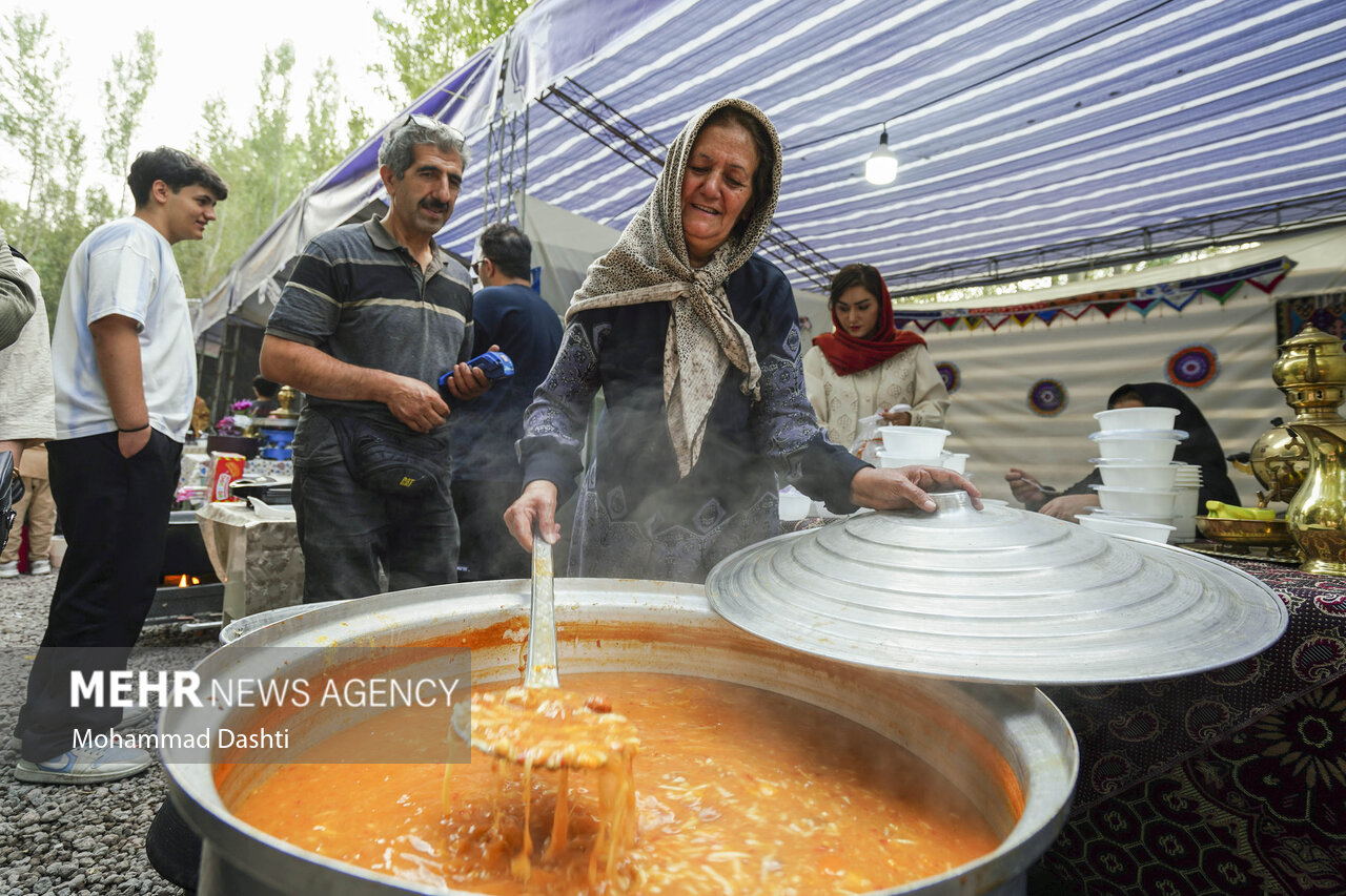تصاویر: رویداد ملی فرهنگی و گردشگری آش و غذاهای سنتی نیر