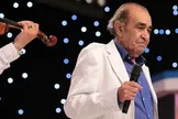 ایرج خواجه‌امیری: در این سال‌ها آوازهایی خواندم که خودم متعجب ماندم
