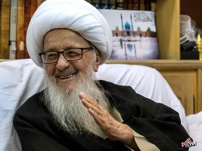 آیت‌الله وحیدخراسانی: صحبت کردن با زبان خشن و تند با جهان خدمت کردن به اسراییل است