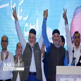 تصاویر: گردهمایی بزرگ حامیان پزشکیان با حضور ظریف در رشت
