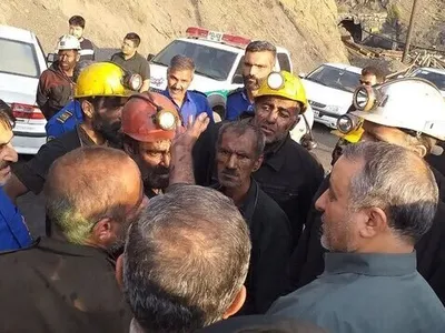 ویدیو / لحظه دردناک خروج پیکر ۶ جان‌باخته انفجار معدن دامغان