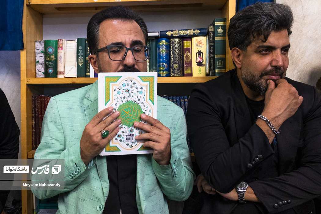 تصاویر: مراسم ختم مادر داریوش فرضیایی