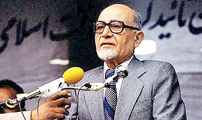 سند سفارت آمریکا در ۲۶ شهریور ۱۳۵۸: «کمپین ضدبازرگان»؛ از سیدصادق روحانی تا بنی صدر و آذری قمی / گروه مرتبط با صادق روحانی می گوید چرا بازرگان به توصیه های او توجه نمی کند؛ بنی صدر هم می گوید چرا بازرگان با ملی سازی بانک ها مخالفت می کند